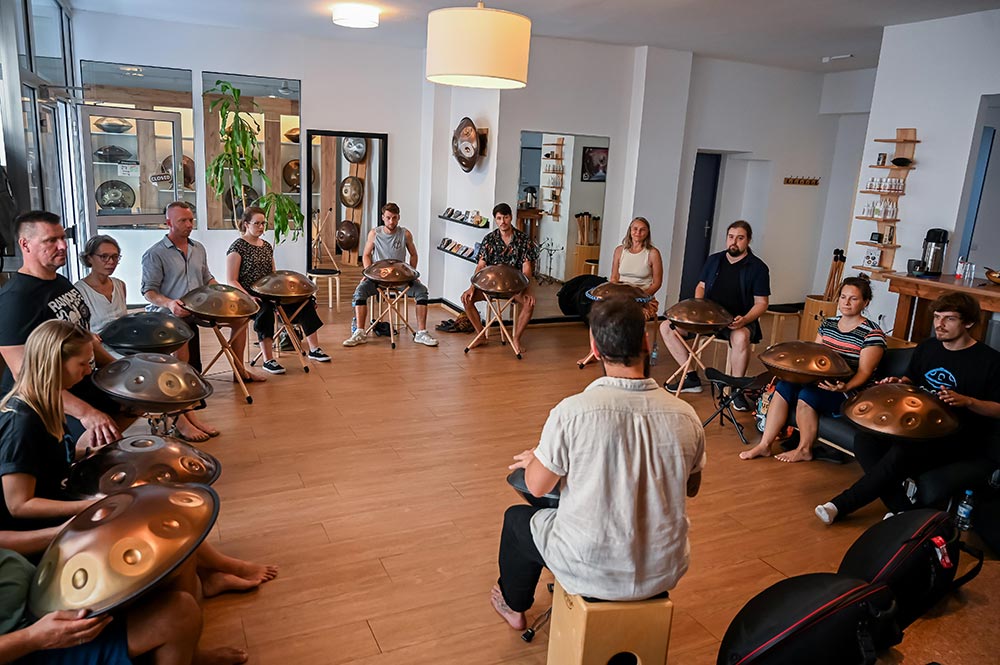 Mainz – Beginner Handpan Workshop with Adrian J. Portia